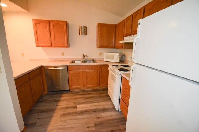 Photo - Beautiful 2 bed Condo In NE Rochester! Unit 6
