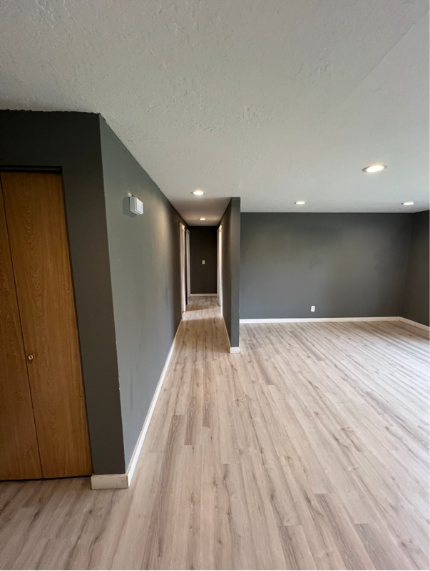 Photo - 3128 Woodleaf St NE