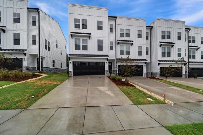 Gorgeous Brand New Townhome in Concord nea... - Gorgeous Brand New Townhome in Concord nea...