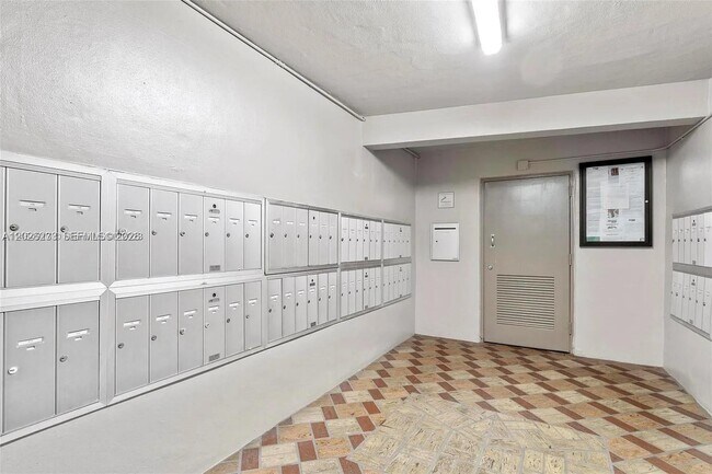 Photo - 8420 SW 133rd Avenue Rd Unit 307