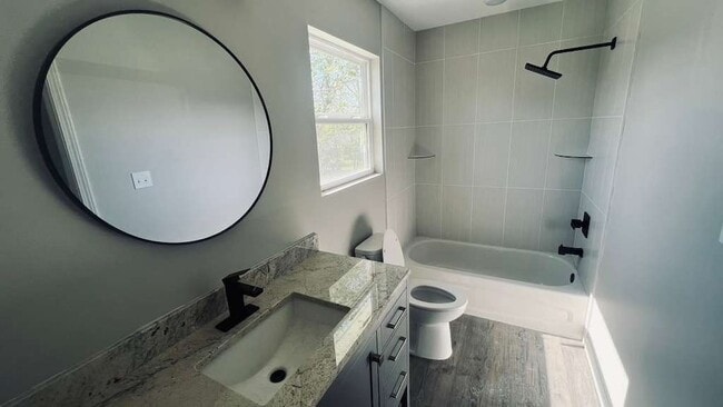 Photo - 1623 Seley Ave