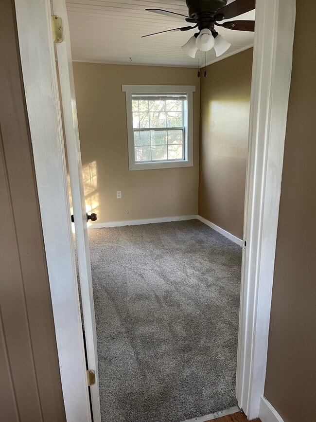 Photo - 226 Hawkeye Ave