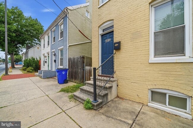Photo - 403 W South St