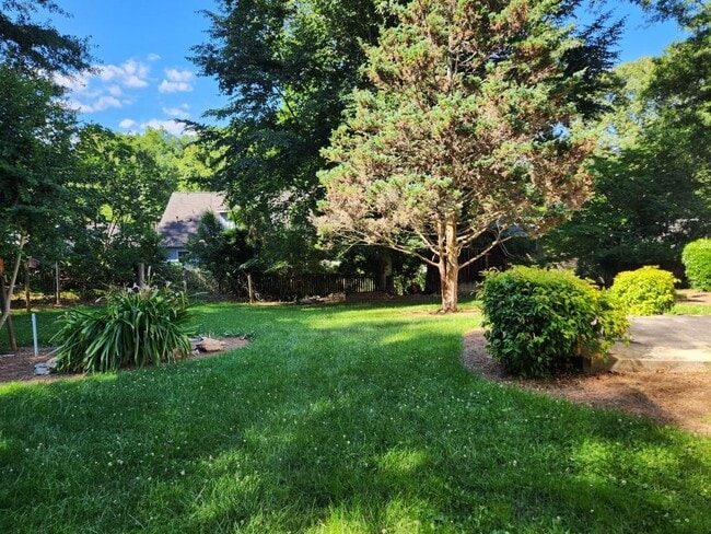 Photo - 1181 Lake Shore Cir