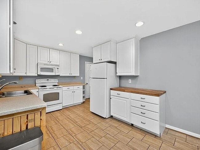 Photo - 1685 Citadel Pl