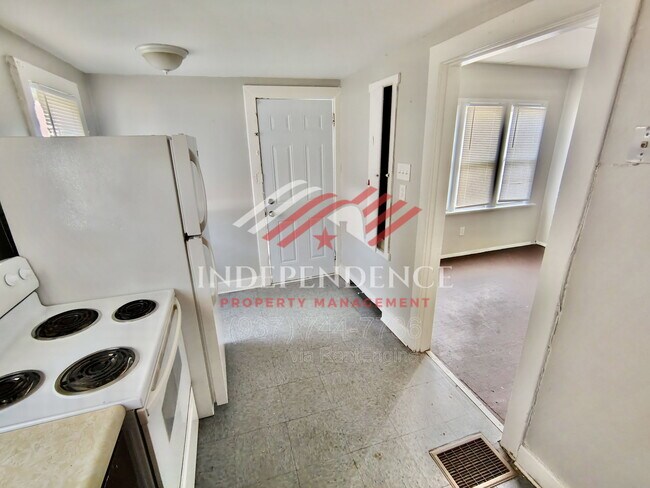 Photo - 515 Mertland Ave