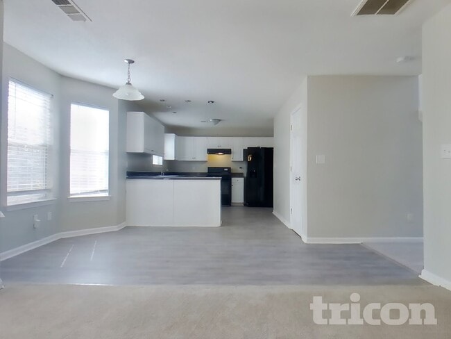 Photo - 5873 Cobalt Dr SW