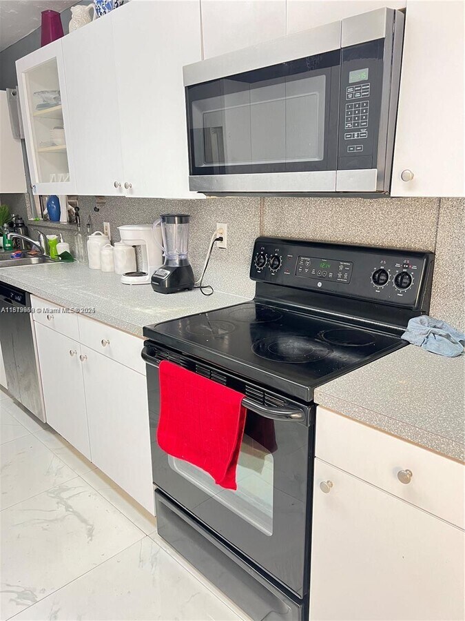 Photo - 710 N 66 Terrace