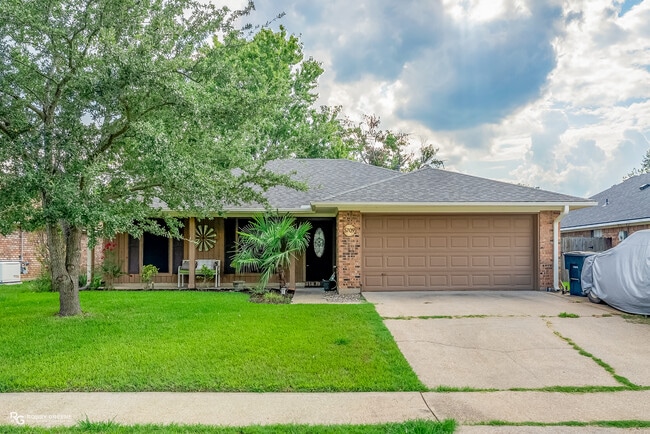Building Photo - 5709 Bluebonnett Dr Rental
