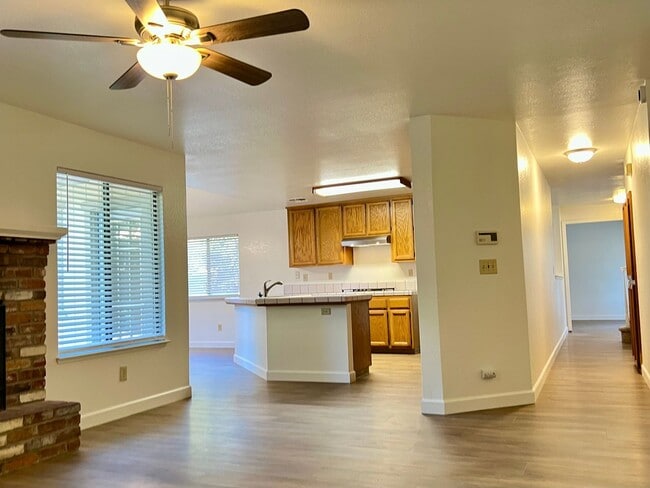 Photo - 1342 Kingswood Dr