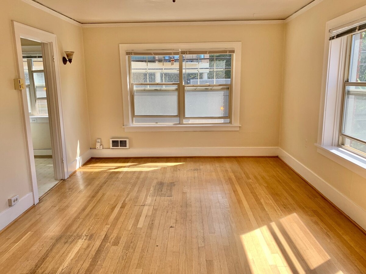 Photo - Belmont Apartments