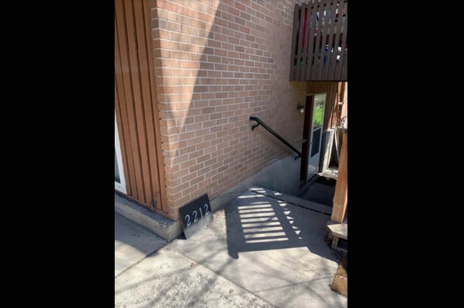 Photo - Binning Silver Unit 2212 (Bottom)