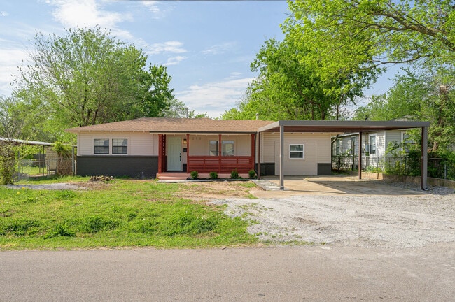 Building Photo - 3210 SE 16th St Rental