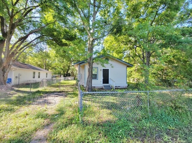 Building Photo - 3358 Dillon St Rental