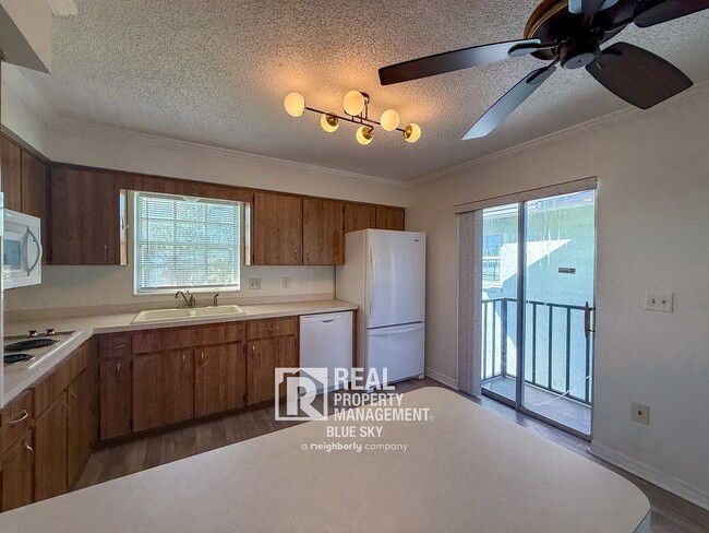 Photo - 6704 Hickorywood Ln