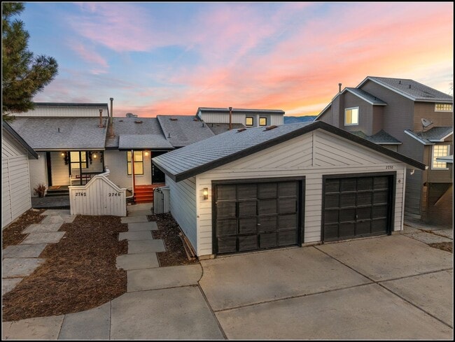 Photo - EAST2746 Unit 1