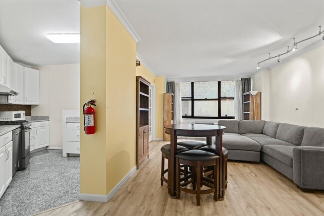 Photo - 7004 JFK Blvd E Unidad 6A