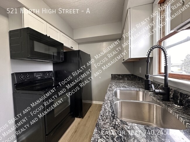 Building Photo - 521 N High St