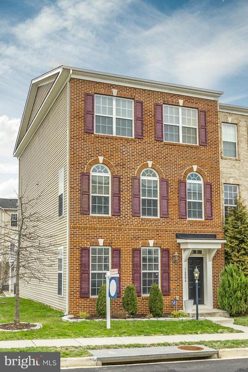 Building Photo - 16006 Greymill Manor Dr Rental