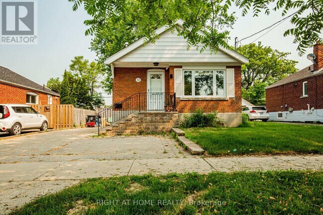 Photo - 32 Florens Ave