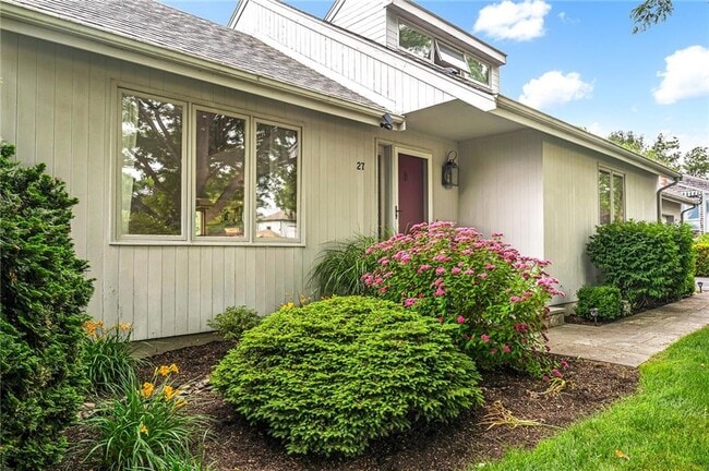 Photo - 27 Tobin Ln