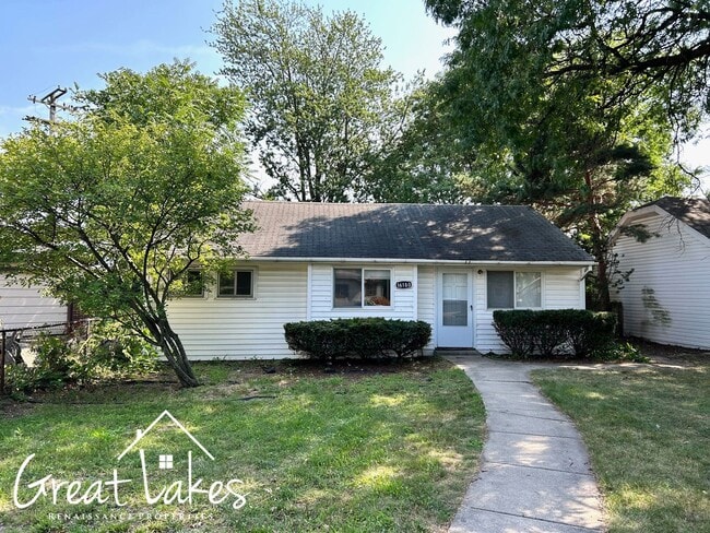 Building Photo - Beautiful 2 Bedroom 1 Bathroom now availab... Rental