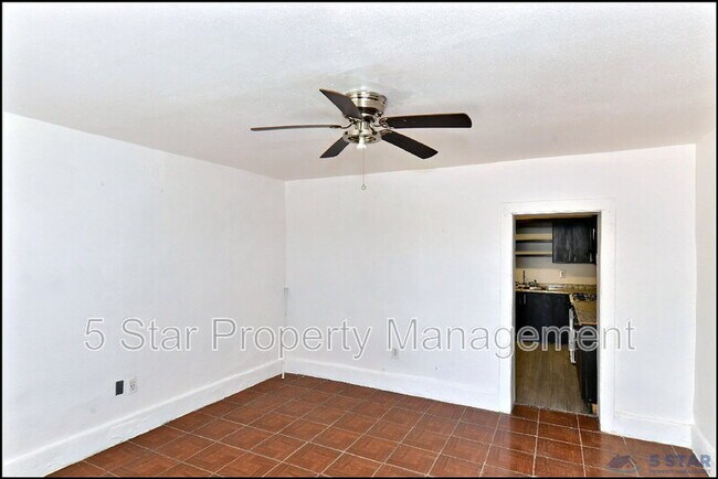 Photo - 1910 Olive Ave
