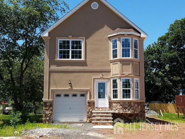 Building Photo - 57 Ray St