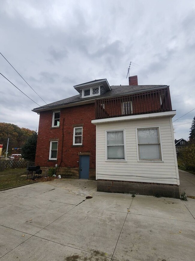 Photo - 1571 Dille Rd Unidad up