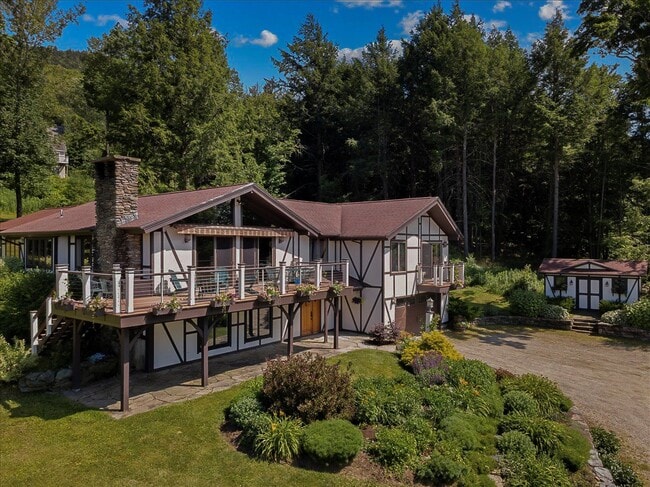 Photo - 682 Ski Valley Rd