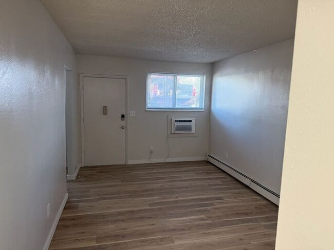 Photo - Cozy 2-Bedroom Apartment Available! | MOVE-IN SPECIAL: Move in now and get half off your first mo...