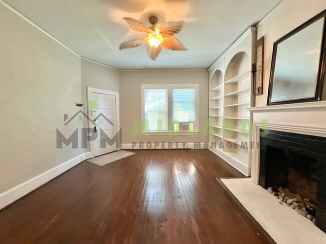 Photo - 2808 Wheat St