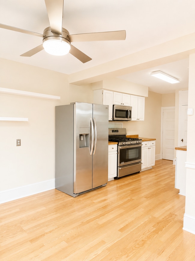 Photo - 104 W 35th St