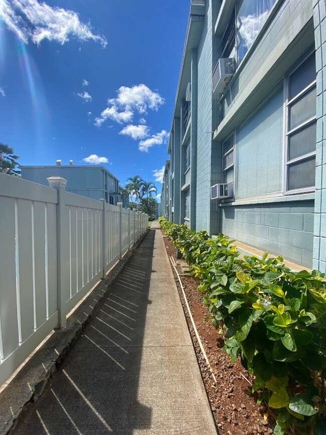 Photo - 98-1034 Moanalua Rd # 4-103