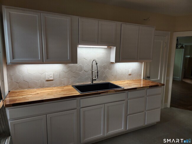 380 McKinley Ave Unit 1