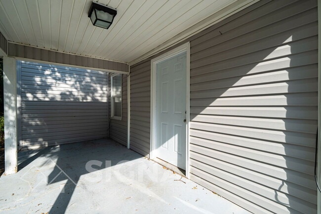 Photo - 2408 2nd St NW