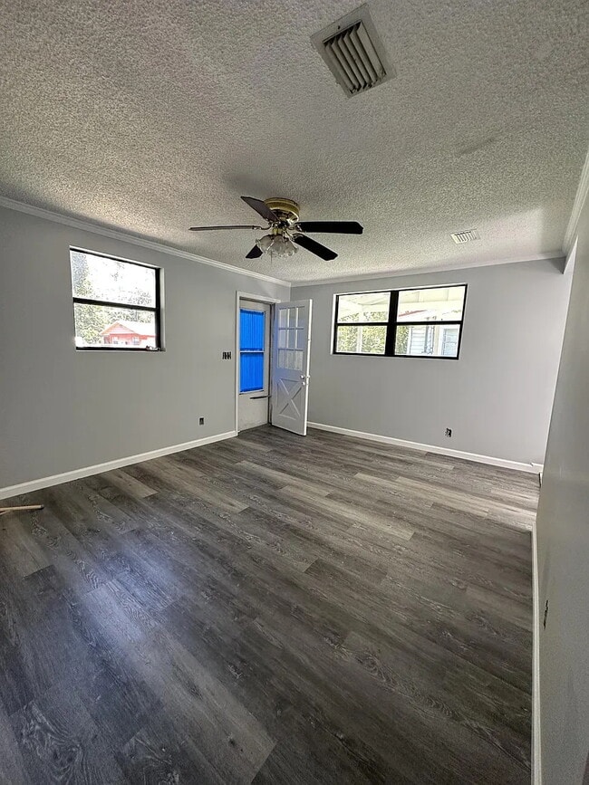 Photo - 5368 Marybudd Ave