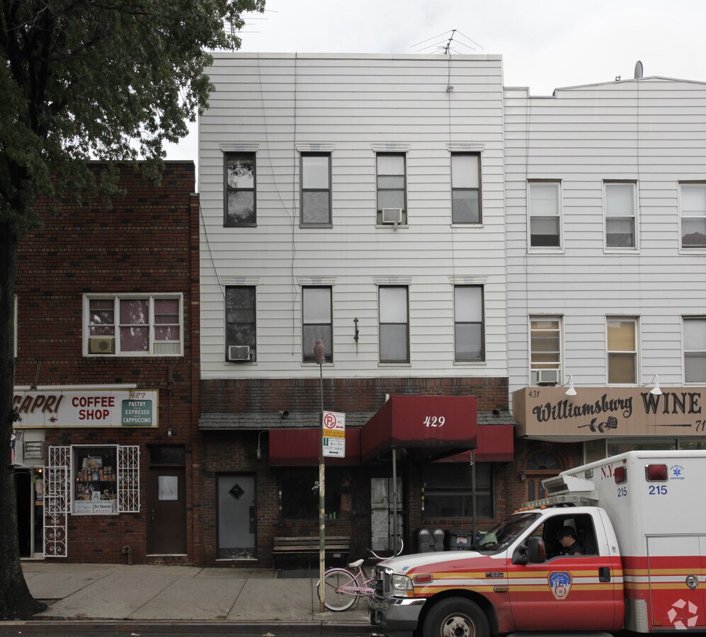 Photo - 429 Graham Ave