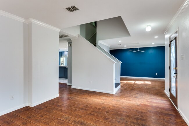 Photo - 320 S Mesa Verde Way House