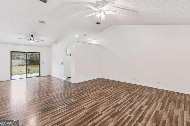 Photo - 104 Westridge Ct