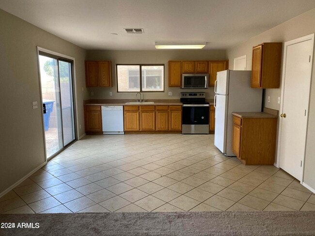 Photo - 2138 E Spruce Dr