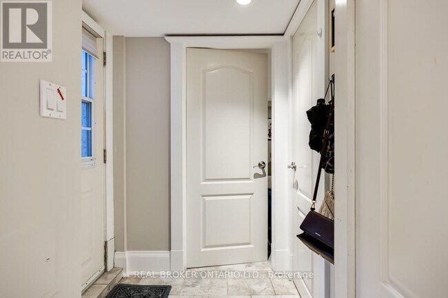 Photo - 117 Jackman Ave