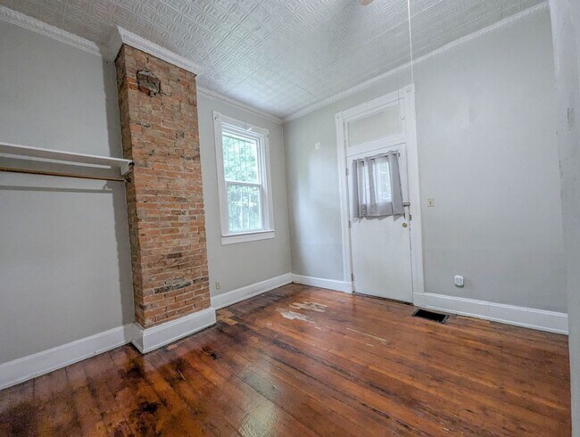 Photo - 24 Conklin St Unit 1