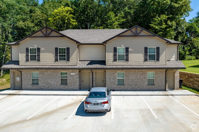 Center Pointe Townhomes