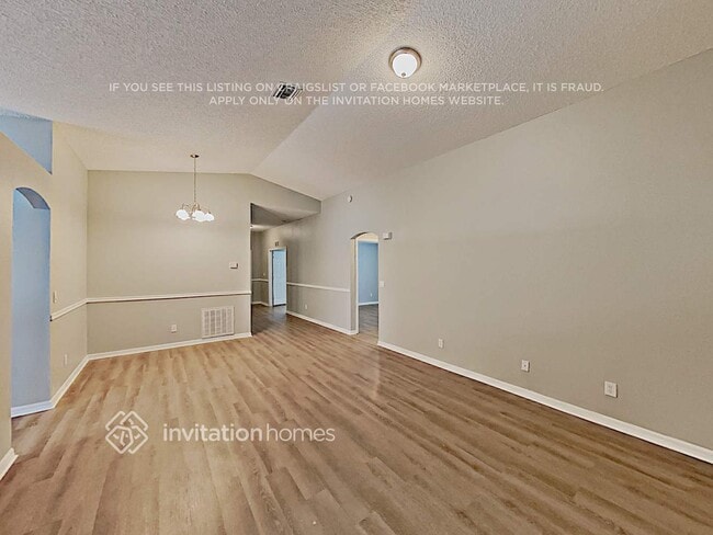 Photo - 4860 Manchester Dr