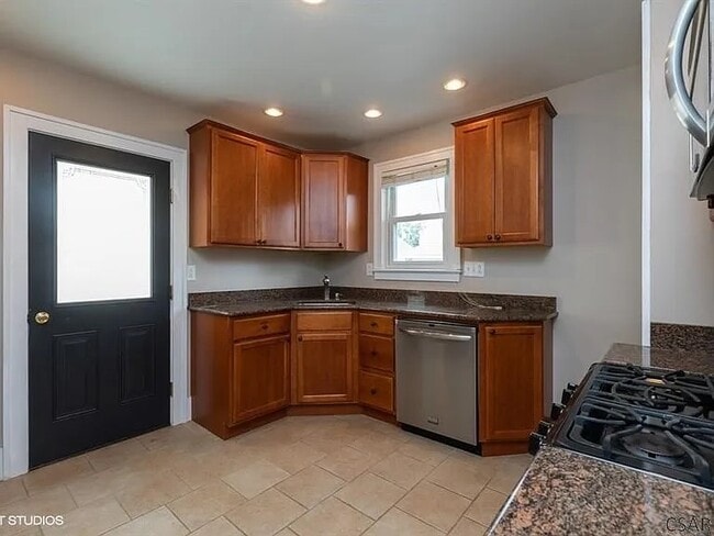 Photo - 1022 Menoher Blvd