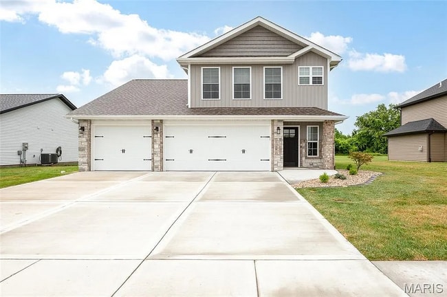 Building Photo - 3605 Justine Dr