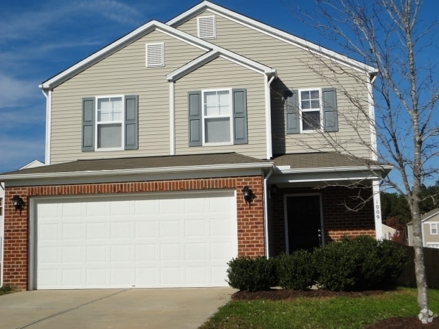 Building Photo - 1009 Gelfield Rd Rental