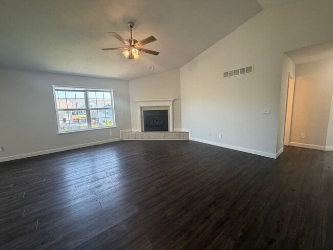 Photo - 135 Lyle Curtis Cir