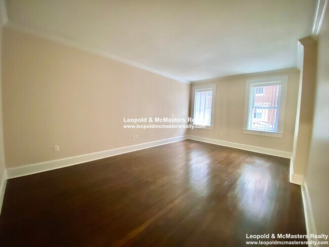 Photo - 17 Short St Unit 3